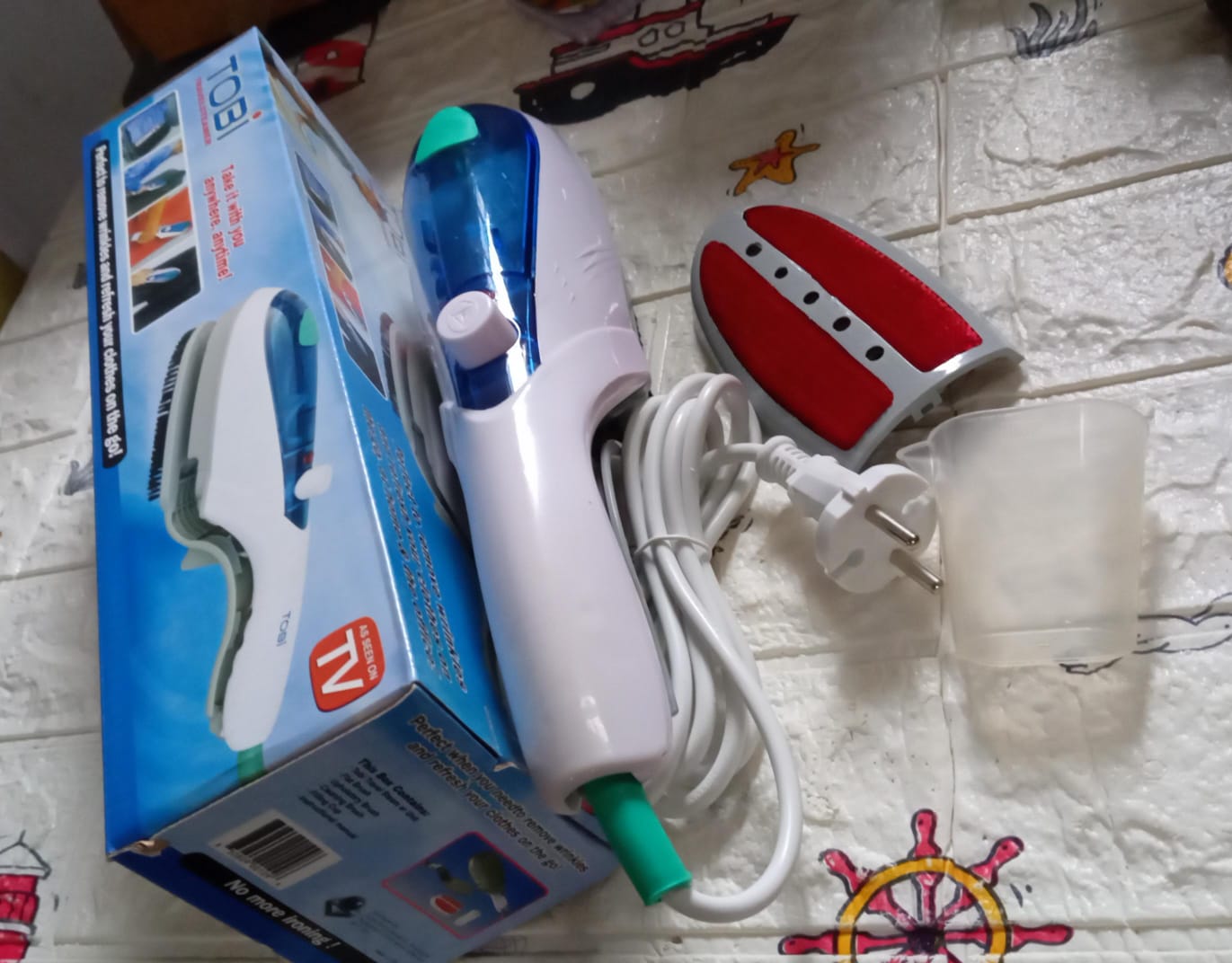 8053 Portable ironing machine,1 Set Steam Iron Hand Held Crease Removal Portable Ironing Clothes ABS Brush Plush Toy Garment Steamer for Home Steam Iron, for Clothes, Travel Steamer 8053 Portable ironing machine,1 Set Steam Iron Hand Held Crease Removal Portable Ironing Clothes ABS Brush Plush Toy Garment Steamer for Home Steam Iron, for Clothes, Travel Steamer